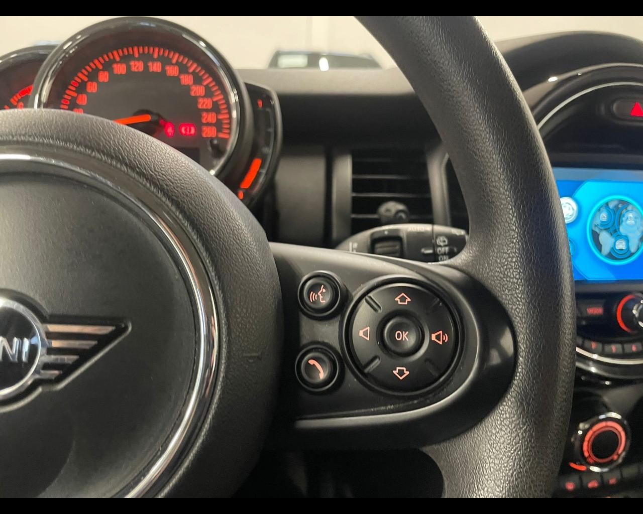 MINI Mini 5 porte (F55) - Mini 1.5 One 75 CV Baker Street 5 porte