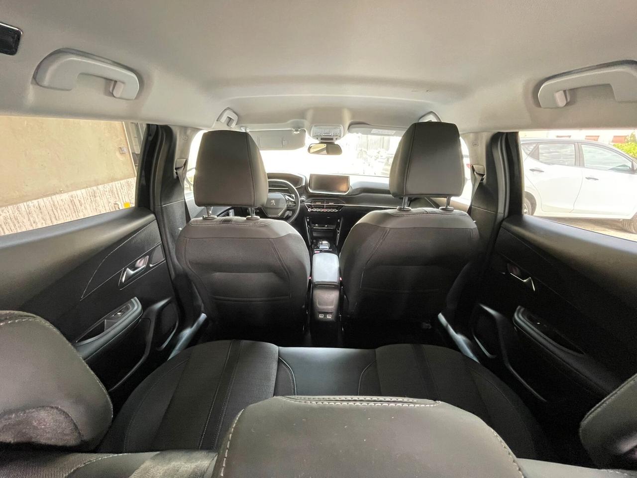 Peugeot 2008 BlueHDi 130 S&S EAT8 Allure