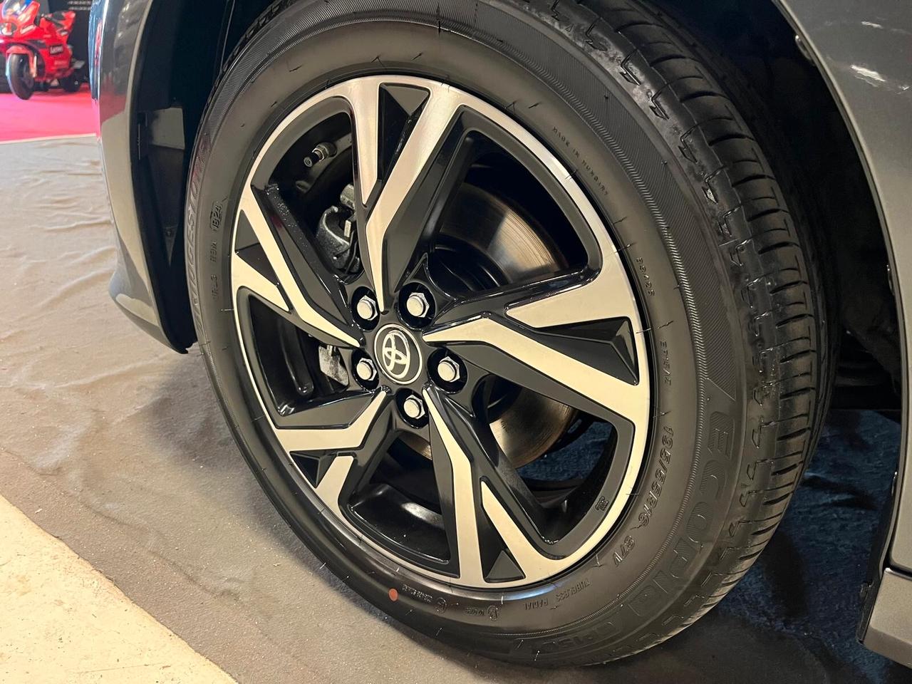 Toyota Yaris 1.5 Hybrid 5 porte Trend