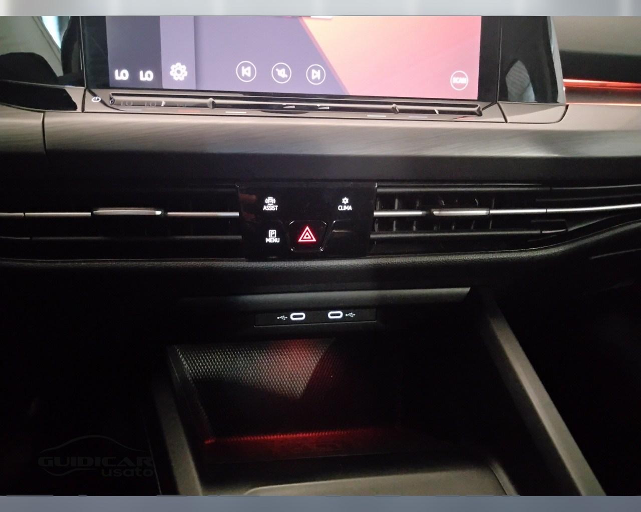 VOLKSWAGEN Golf VIII 2020 - Golf 1.5 tgi Style 130cv
