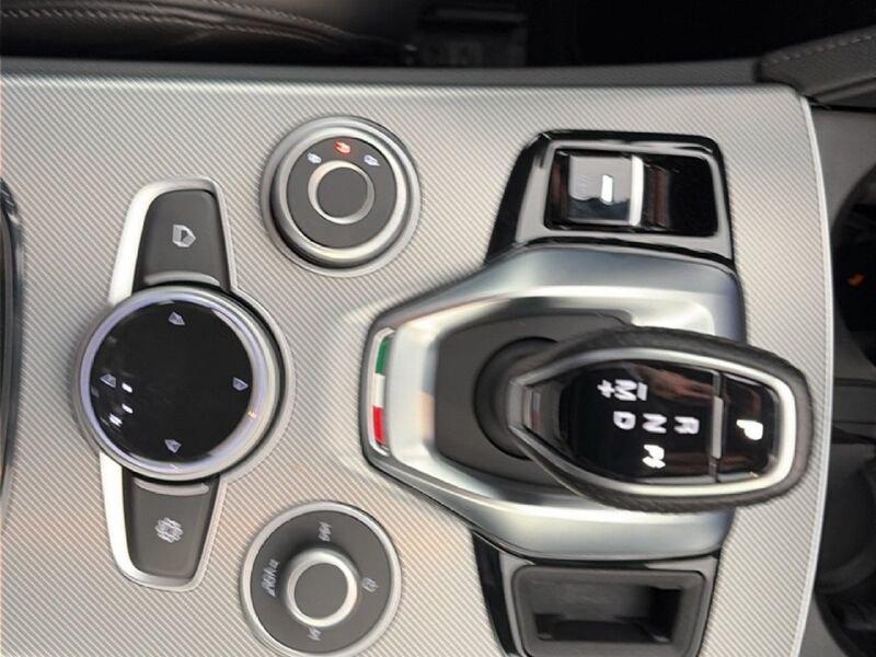 Alfa Romeo Stelvio 2.2 TD 210 CV Veloce AT8 Q4