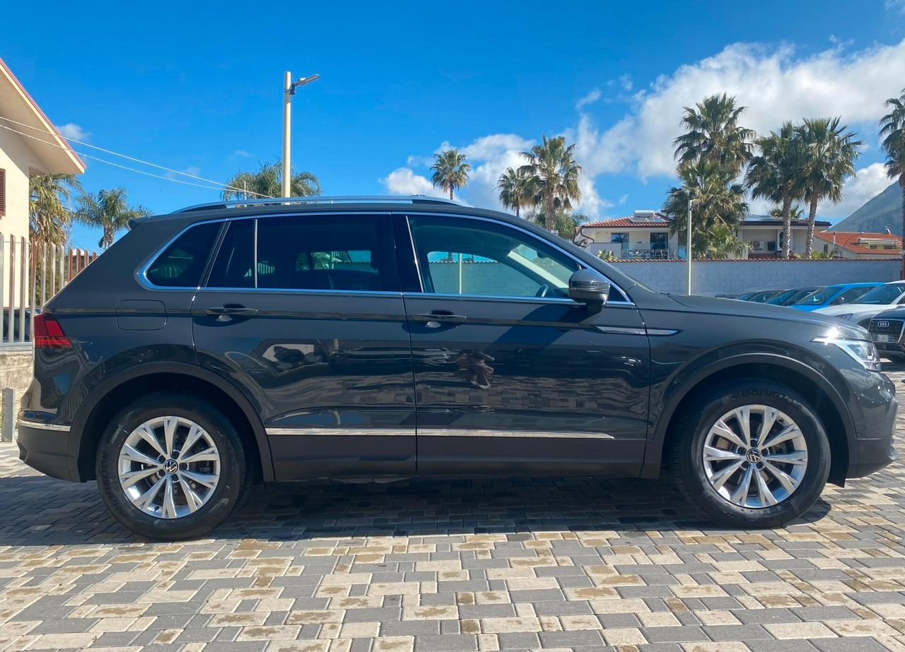 Volkswagen Tiguan Life 2.0 TDI 150CV DSG