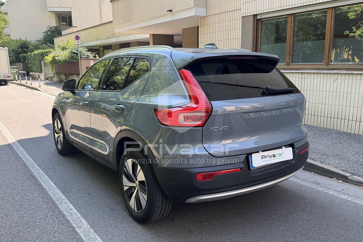 VOLVO XC40 T3 Momentum