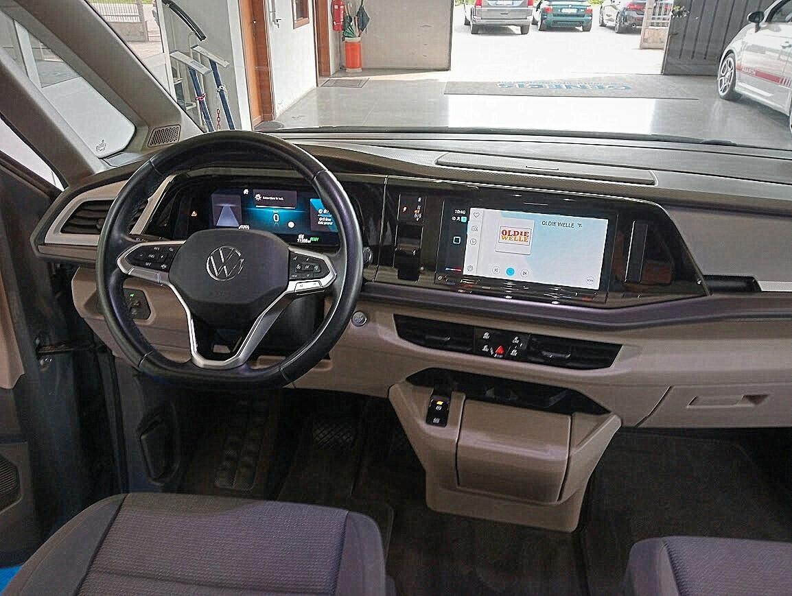 Volkswagen T7 Multivan 2.0 TDI DSG LED *VIS A VIS* CAMERA IVA INCLUSA