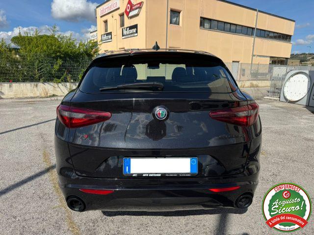 ALFA ROMEO Stelvio 2.2 Q4 AT8 210cv Veloce Pinze Gialle