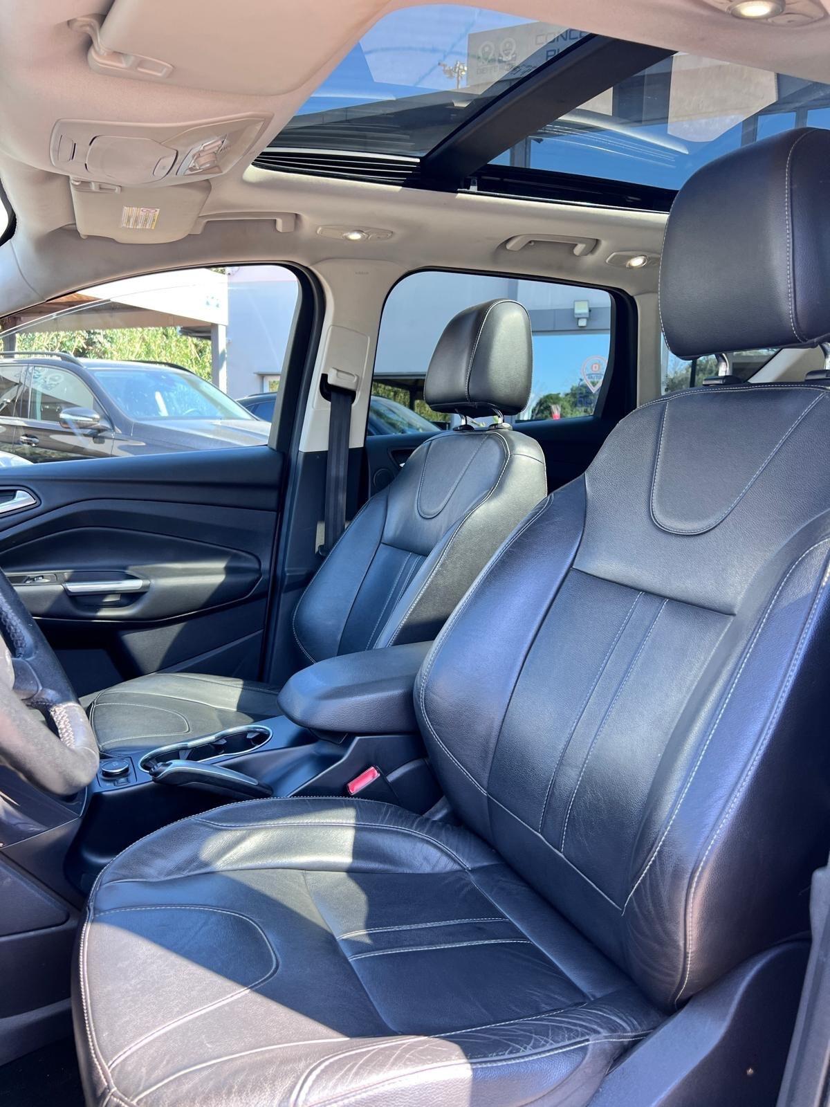 Ford Kuga 2.0 TDCI 140 CV 2WD Titanium