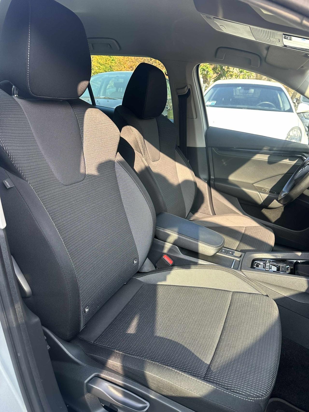 Skoda OCTAVIA 2.0 TDI EXECUTIVE KMCERT UNICOPR GARANZ