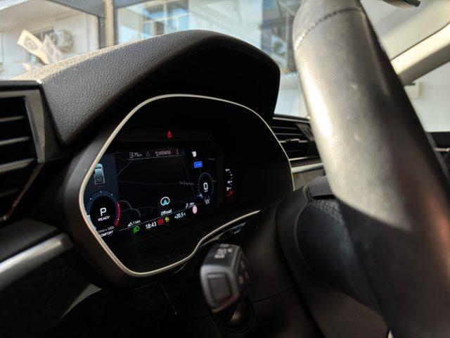 AUDI Q3 35 TDI quattro S tronic S line edition
