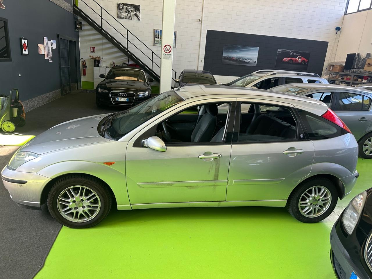 Ford Focus 1.6i 16V cat 5p. Ghia GPL