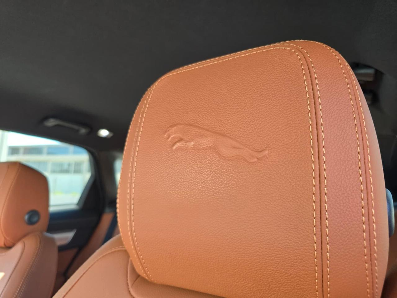 Jaguar F-Pace 2.0 D 204 CV AWD aut. R-Dynamic SE
