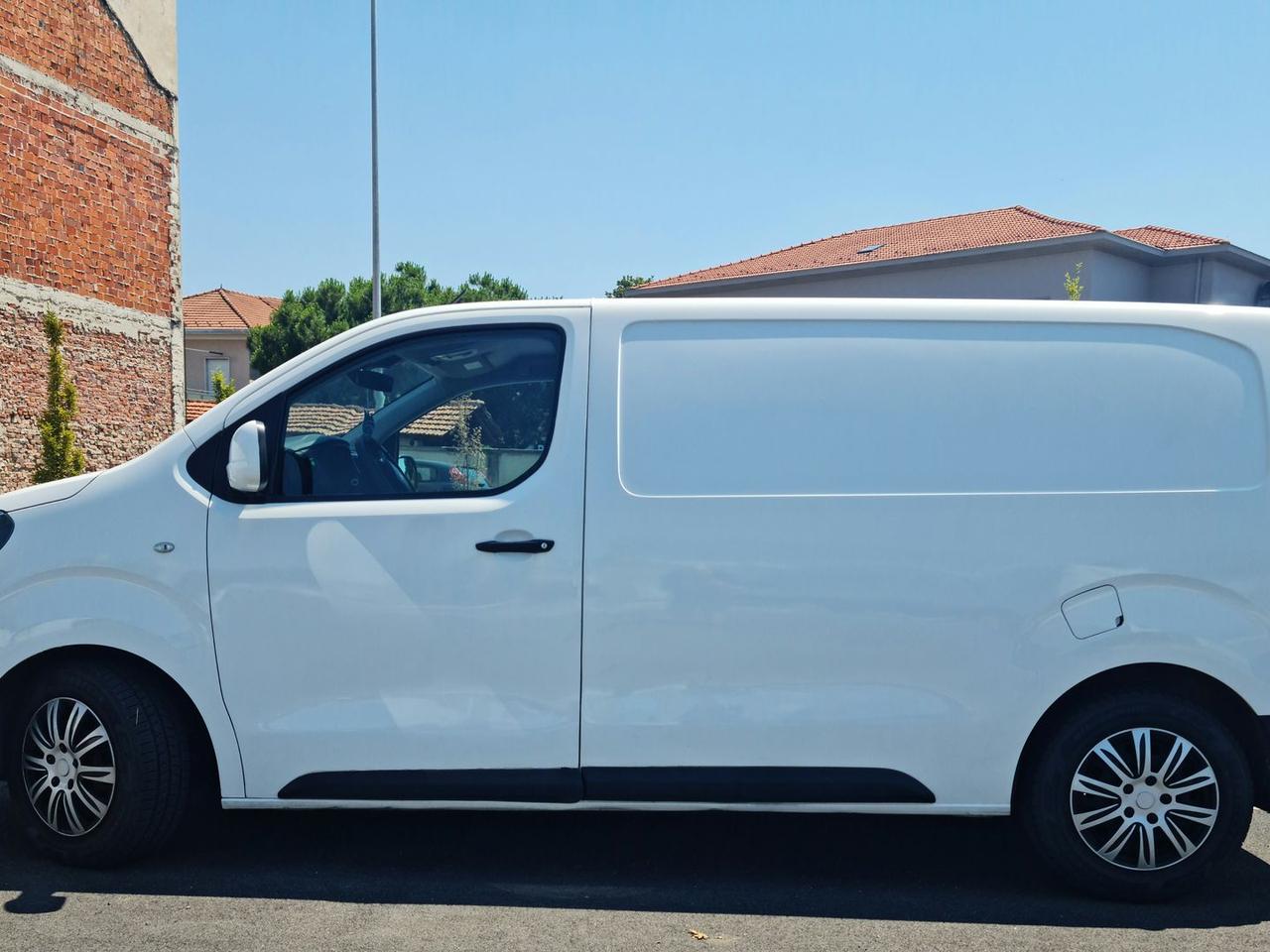 Peugeot Expert 75 KWH PRO #6077