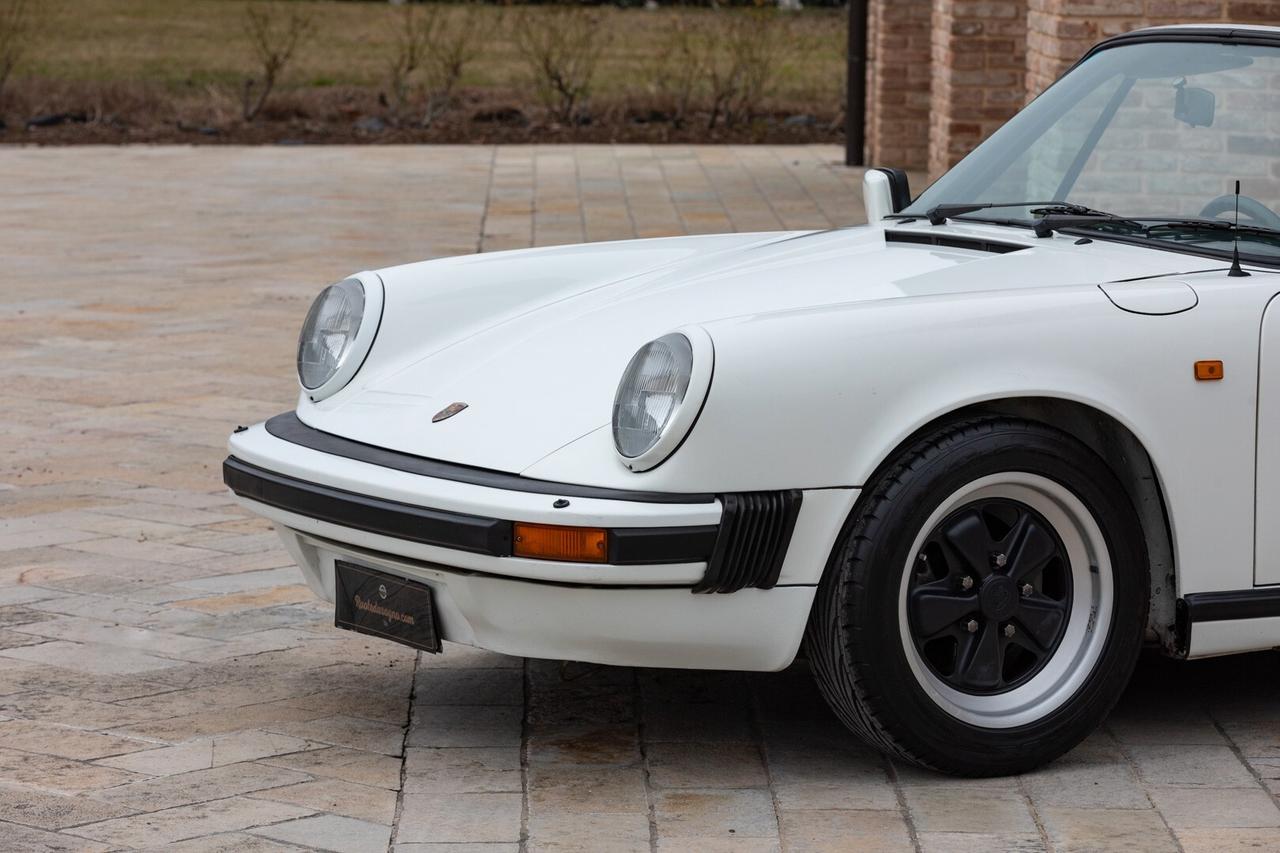 Porsche 911 CARRERA 3.2 G50 TARGA - RDS01800
