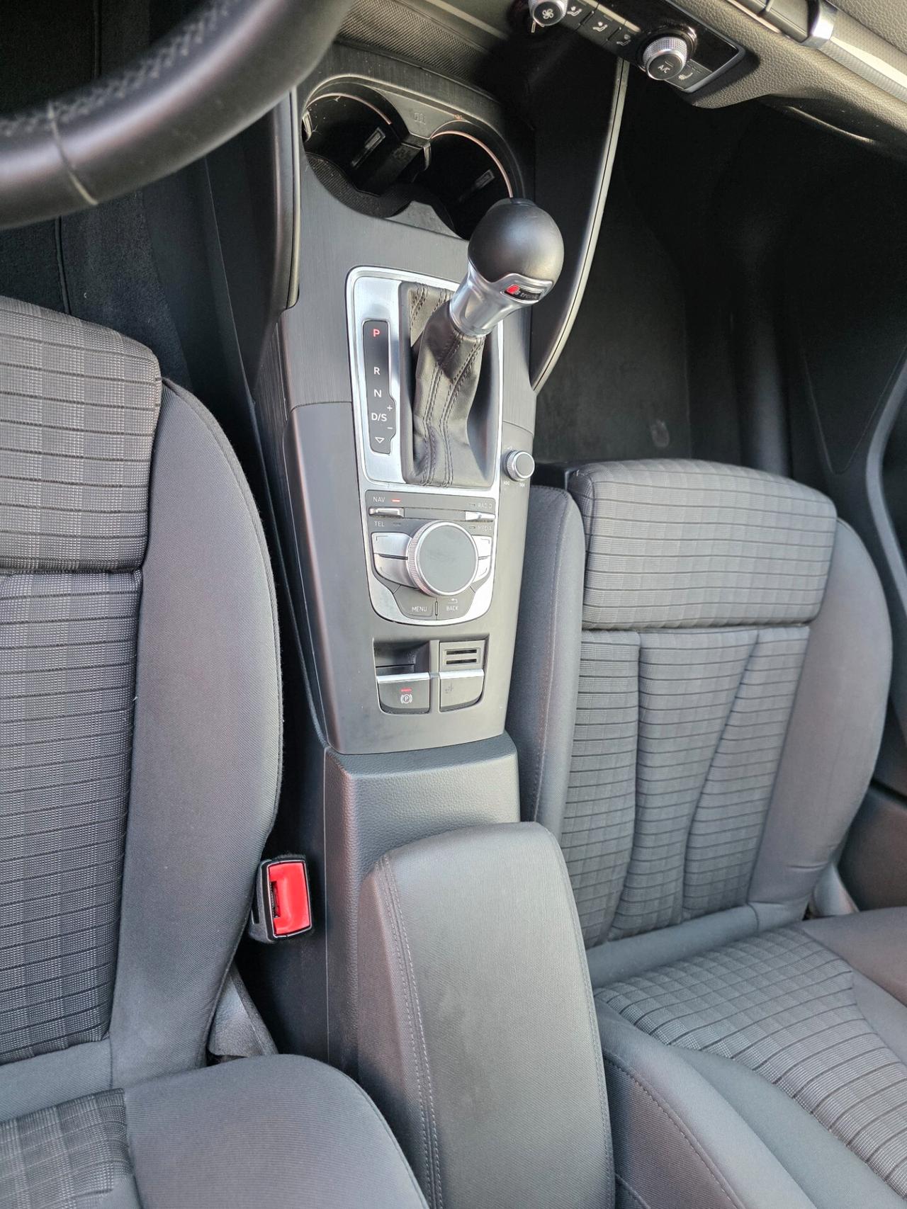 Audi A3 2.0 TDI 150 CV clean diesel S tronic