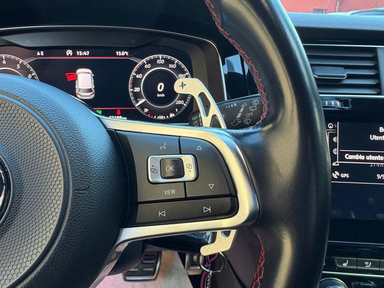 Volkswagen Golf Sport 2.0 GTI Performance #7593