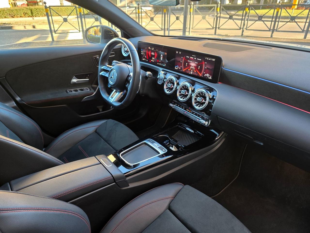 Mercedes-Benz A 35 AMG A-Class #8119