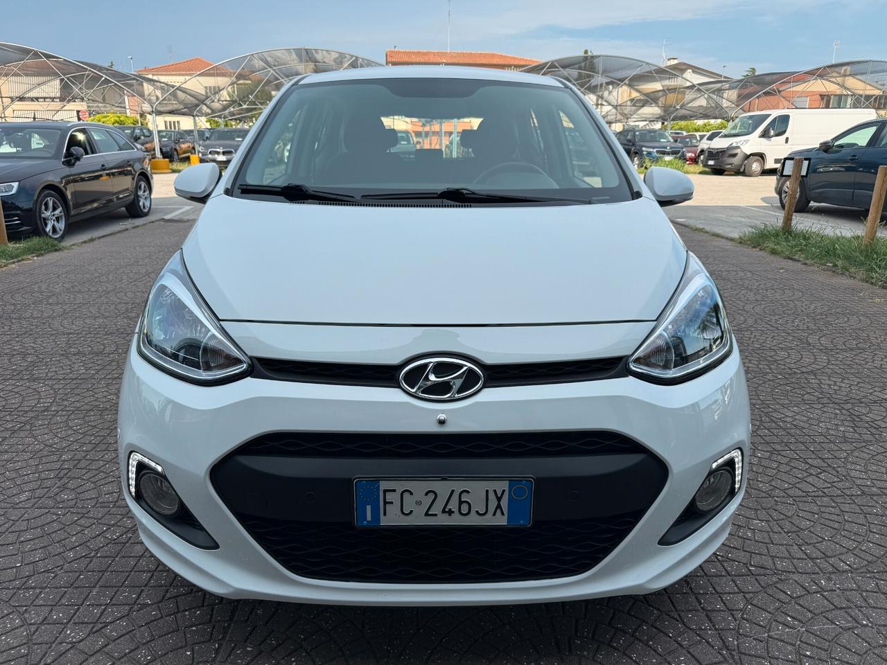 Hyundai i10 1.2 MPI Sound Edition A/T