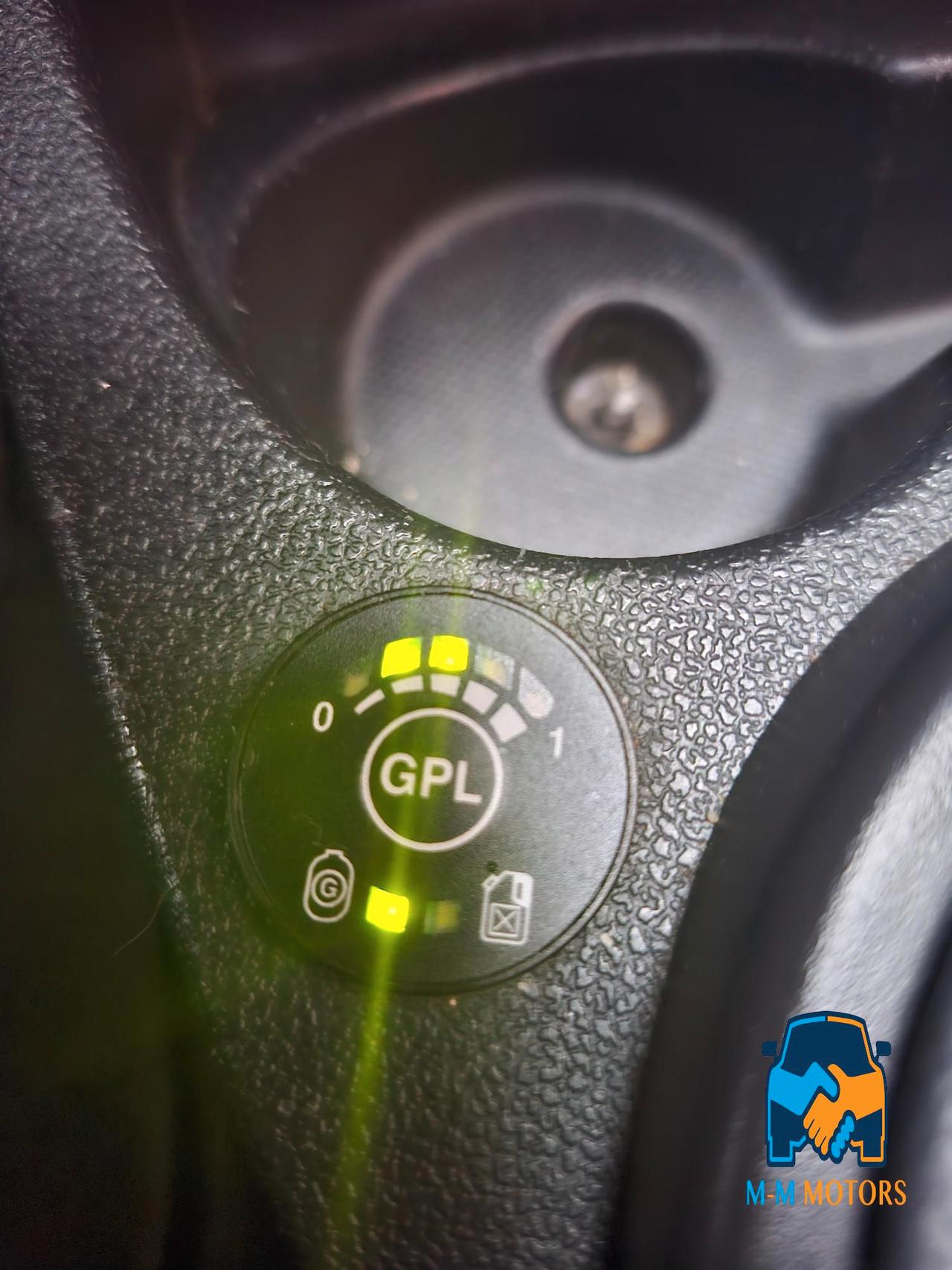 Dacia Duster 1.6 Brave Gpl neo patentati