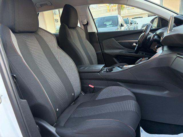 PEUGEOT 3008 1.6BlueHDi 120 EAT6 Business