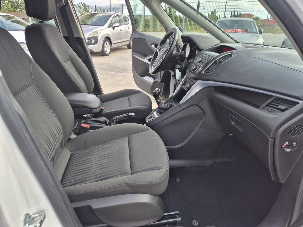 Opel Zafira Tourer 1.4 Turbo 140CV GPL Cosmo 7 posti