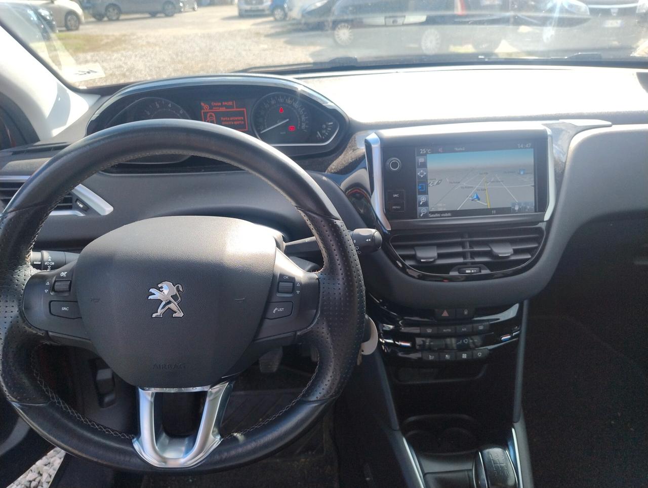 Peugeot 208 PureTech 82 3 porte Allure