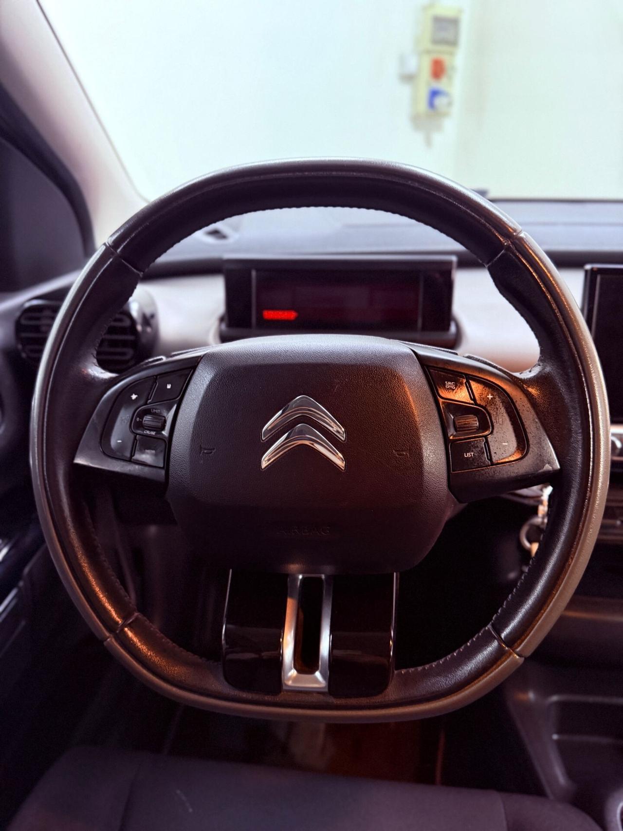 Citroen C4 Cactus BlueHDi 100 Shine