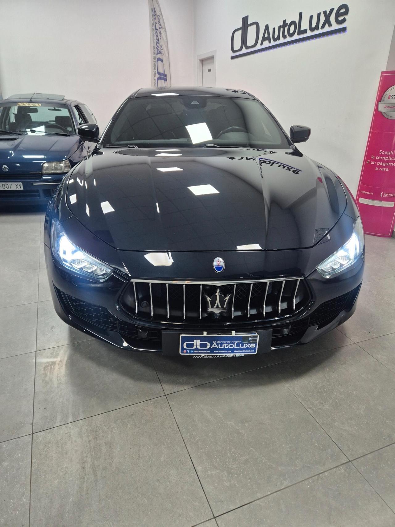 Maserati Ghibli 330 CV MHEV GT