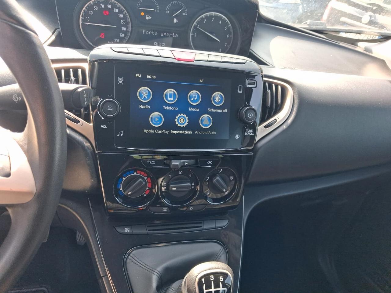 Lancia Ypsilon 1.0 5 P S&S Hybrid A. Ferretti