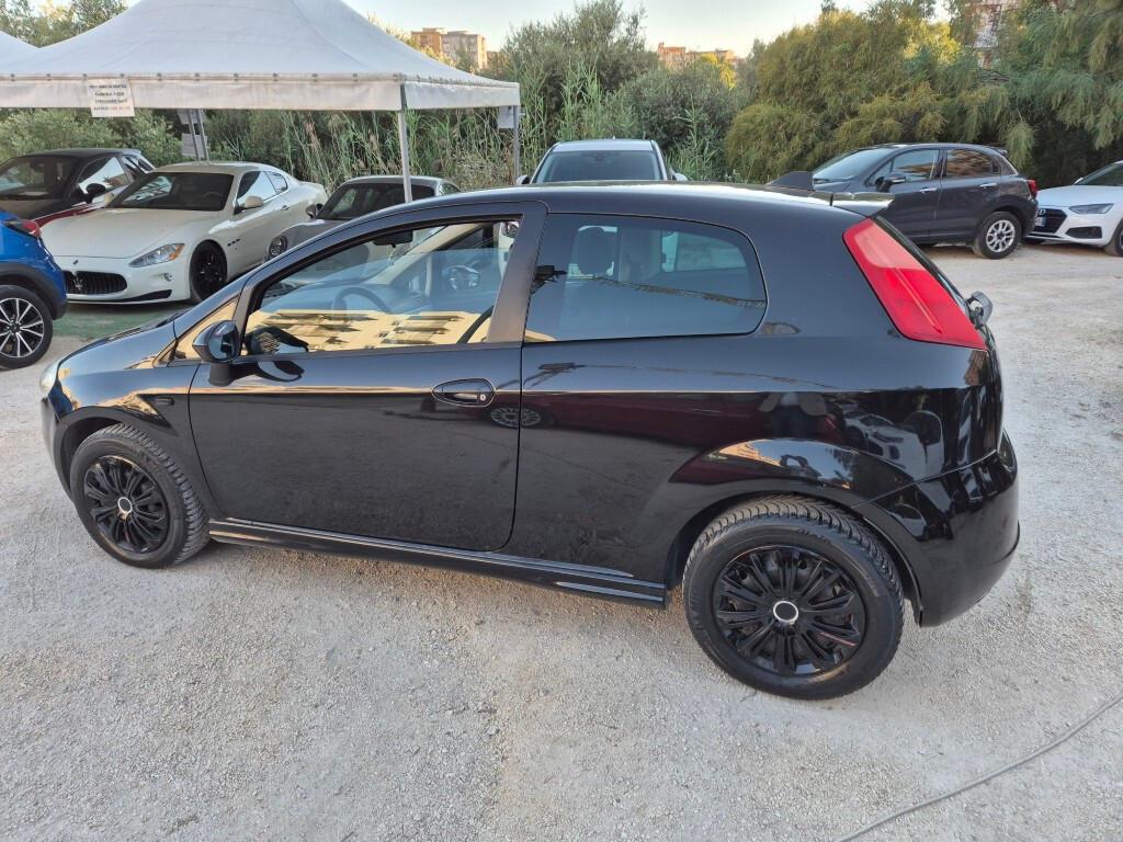 Fiat Grande Punto 1.4 BENZ 3-PORTE
