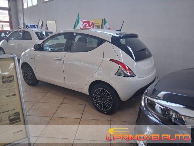 LANCIA Ypsilon 1.0 FireFly 5 porte S&S Hybrid Oro