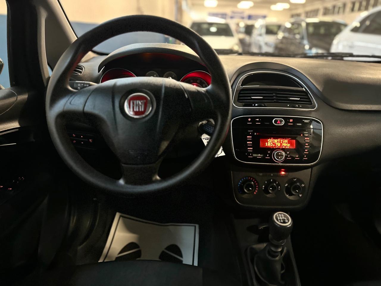 Fiat Punto 1.2/5 porte Street/2016/benz