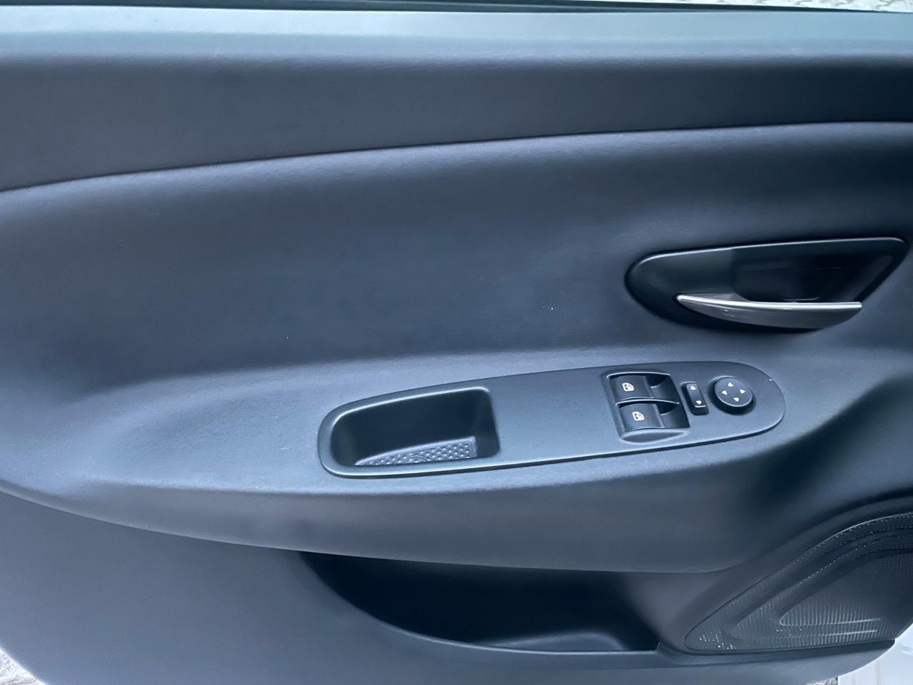 Lancia Ypsilon 1.2 Platinum 69cv NEOPATENTATI