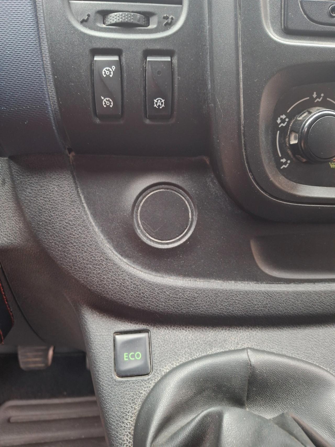 Opel Vivaro 1.6 BiTurbo 140CV 6POSTI AUTOCARRO!!!