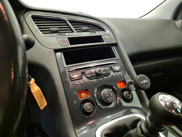 PEUGEOT 5008 2.0 HDi 150CV 5 posti - Bluetooth - Sens. Post.