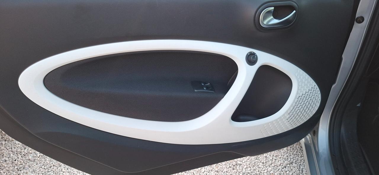 Smart ForTwo 70 1.0 Passion GARANZIA 12 MESI