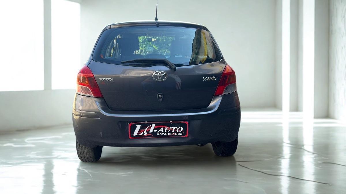 TOYOTA - Yaris 1.0 Now 5p my10