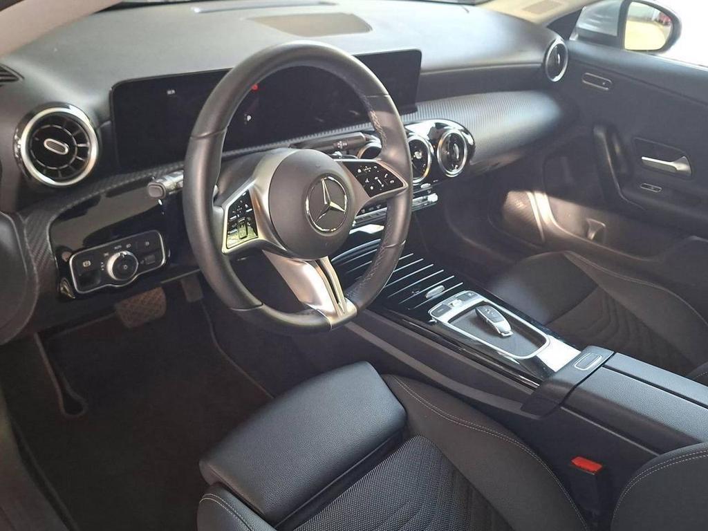 Mercedes CLA Shooting Brake 180 D Advanced 8G-DCT
