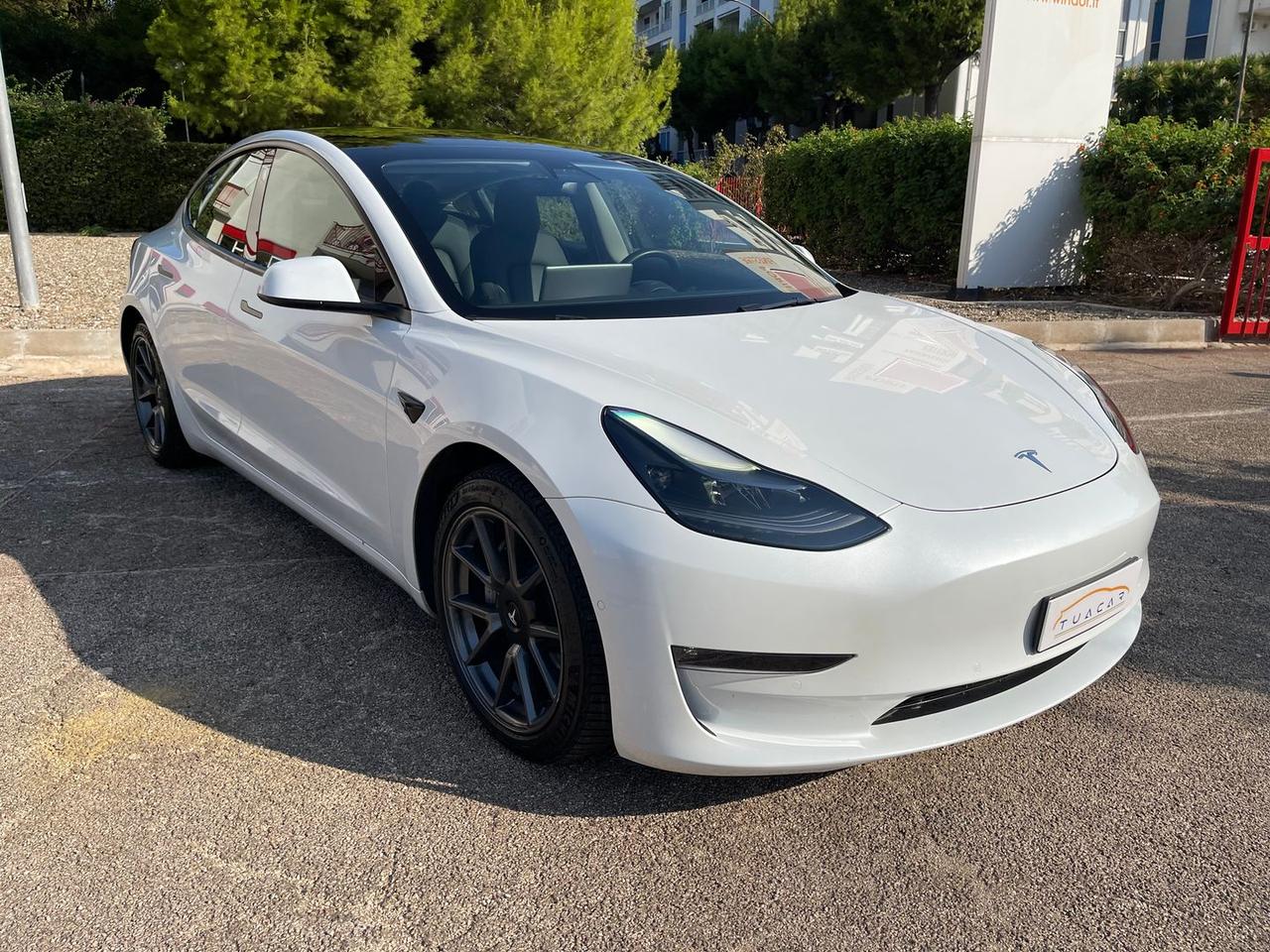 Tesla Model 3 Long Range