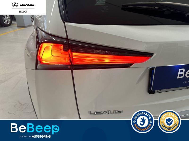 Lexus NX 300H 2.5 PREMIUM 4WD CVT