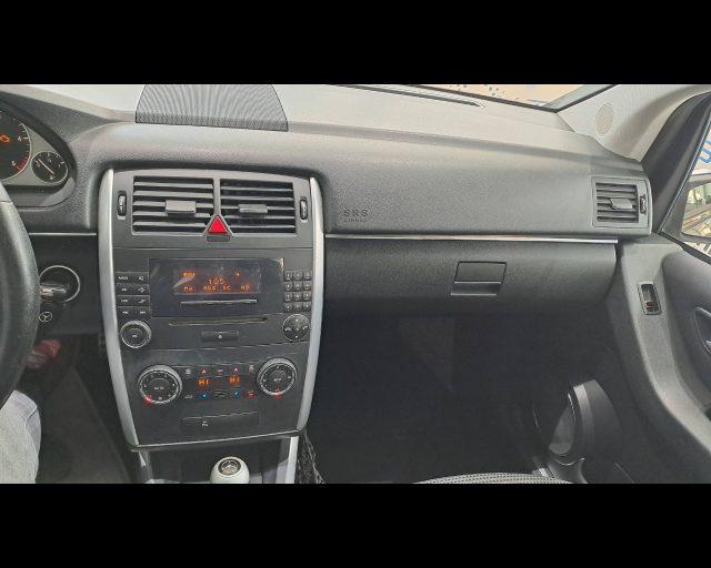 MERCEDES-BENZ B 200 cdi Sport