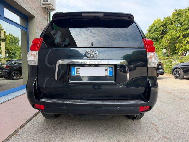 TOYOTA Land Cruiser 50 173CV 3.0 D-4D 7 POSTI INTERNI PELLE AUT.