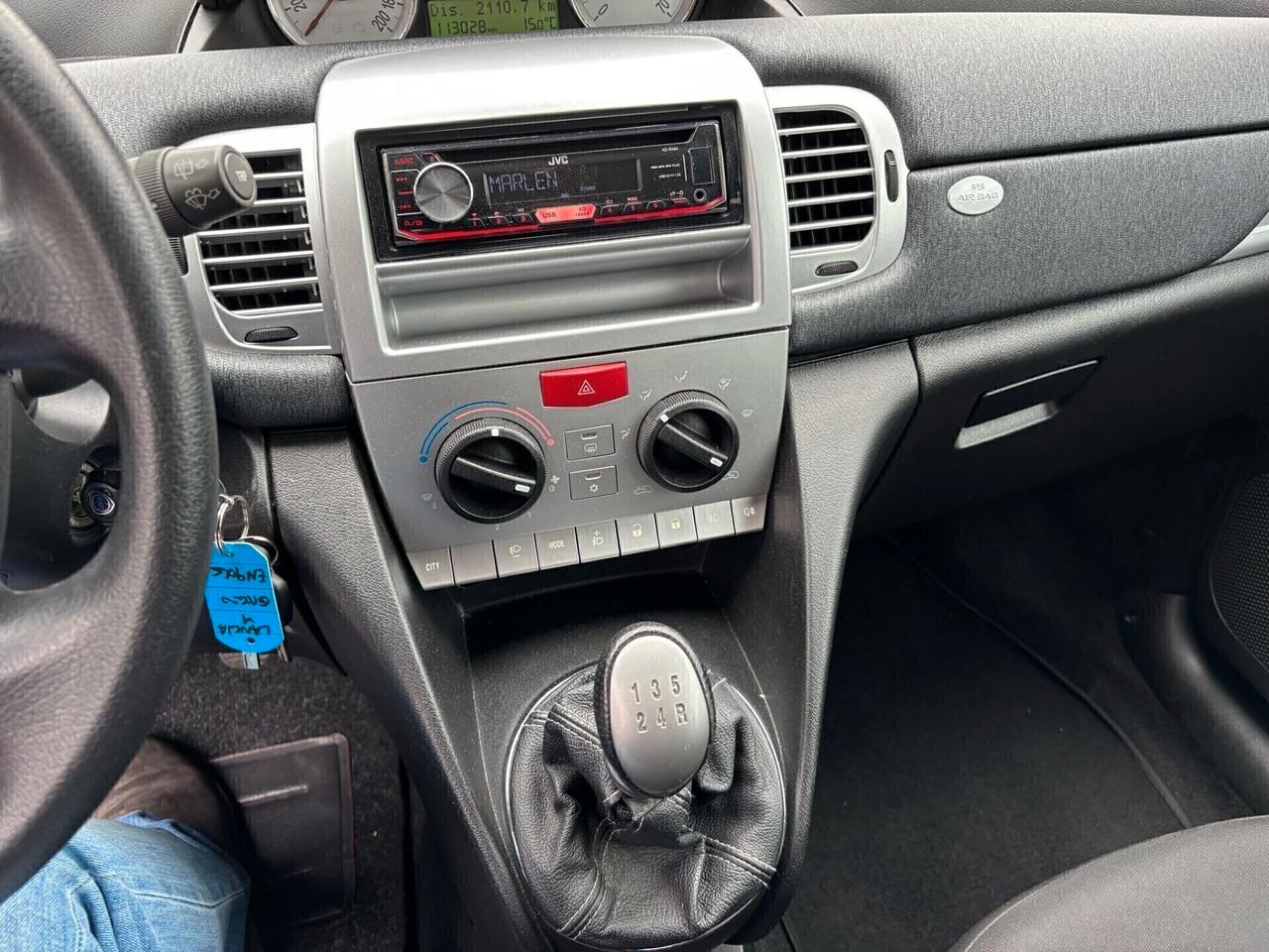 Lancia Ypsilon 1.2 69 CV Unyca OK Neopatentati