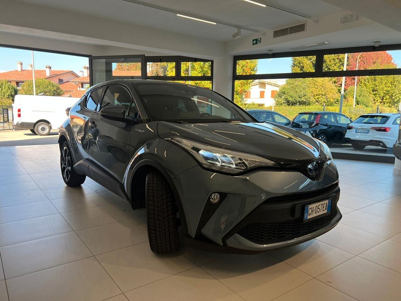 C-HR 1.8 Hybrid E-CVT Trend