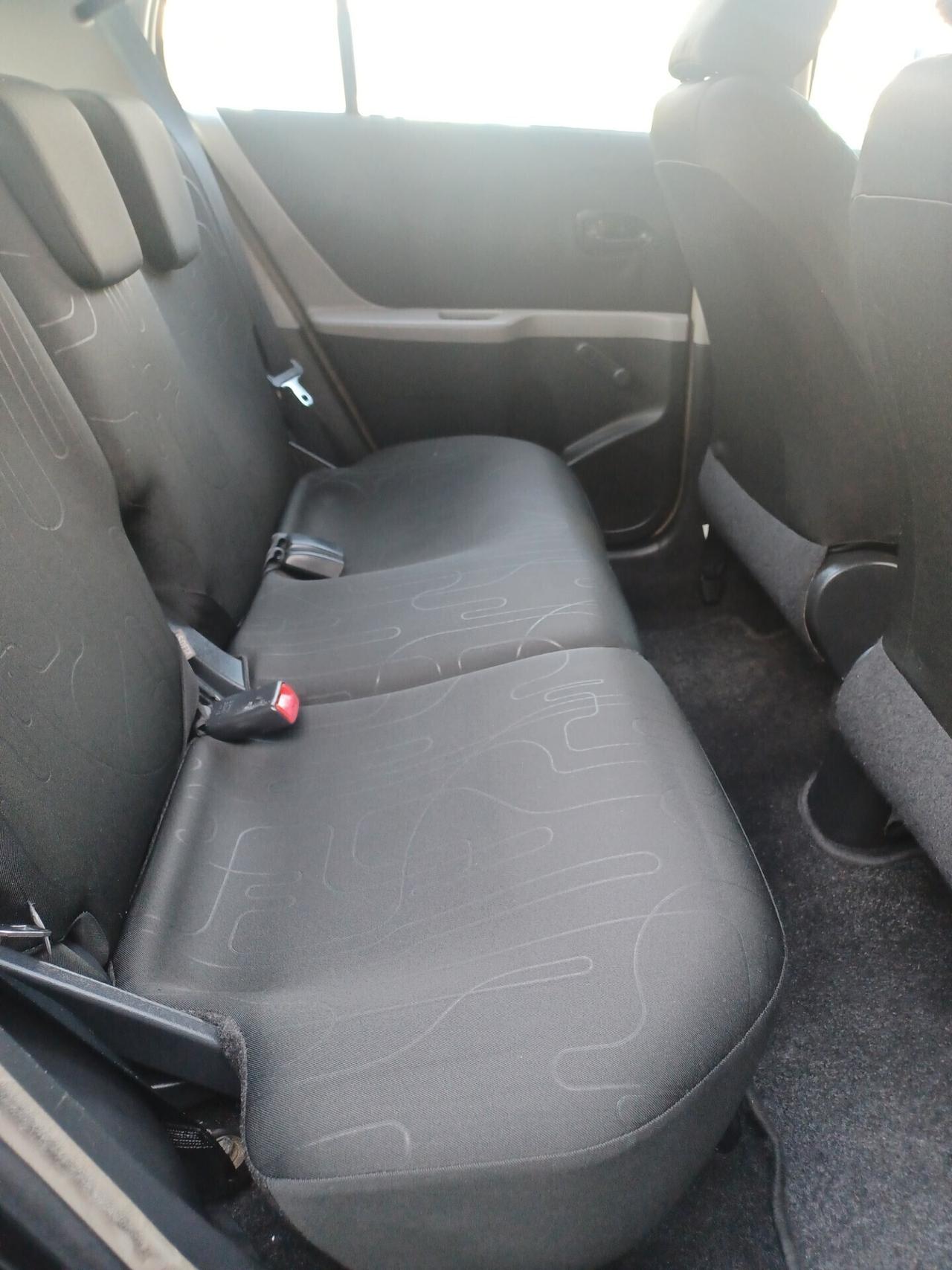 Toyota Yaris 1.4 D-4D 90 CV 5 PORTE ANNO 2010