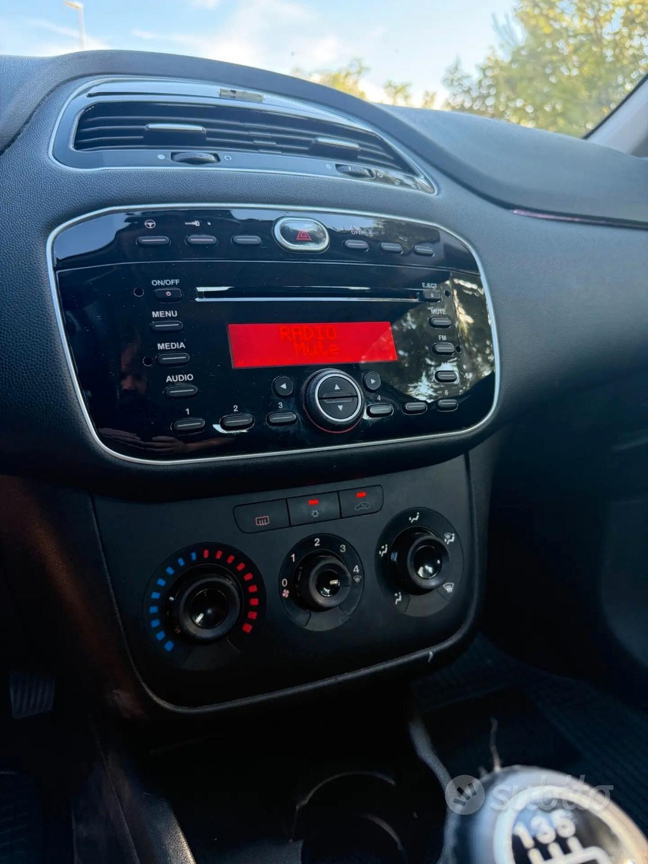 FIAT PUNTO LOUNGE 1.2 BENZ 6-2014, CLIMA, SERVOST, CERCHI IN LEGA PERFETTA