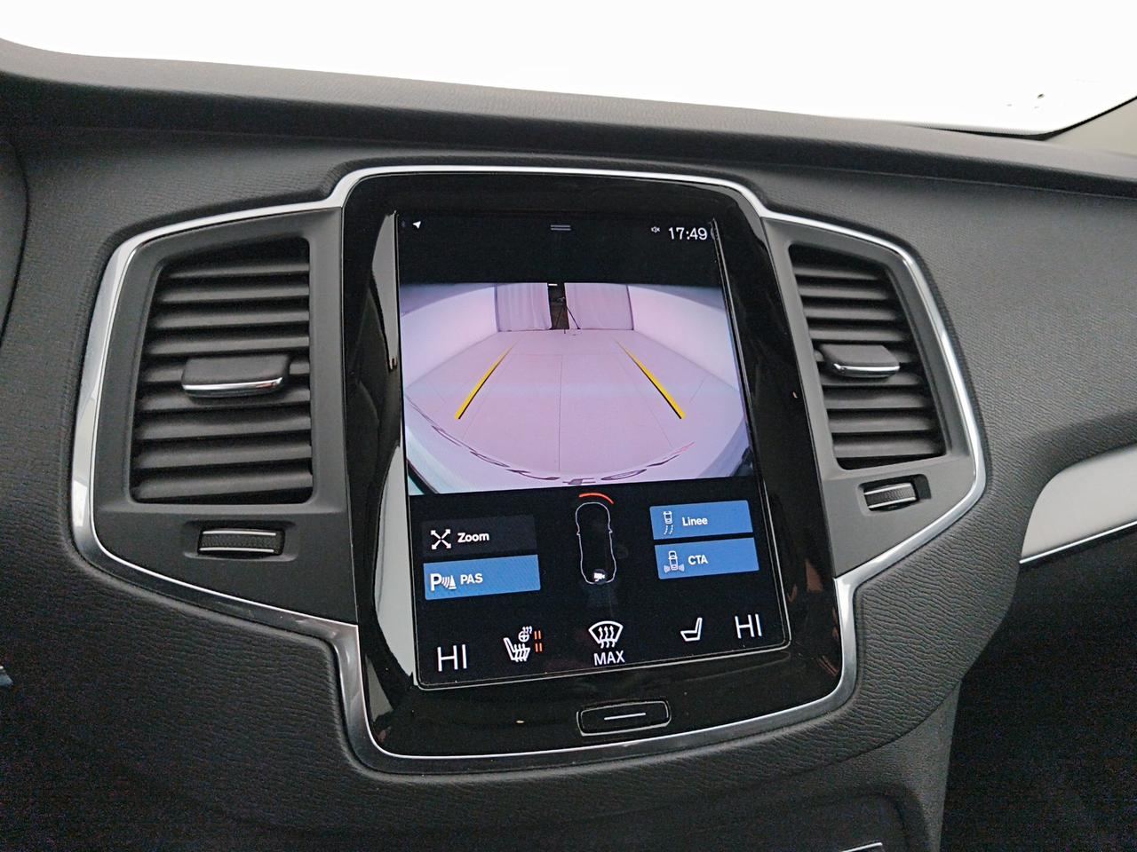 Volvo XC90 2.0 b5 Momentum Pro awd