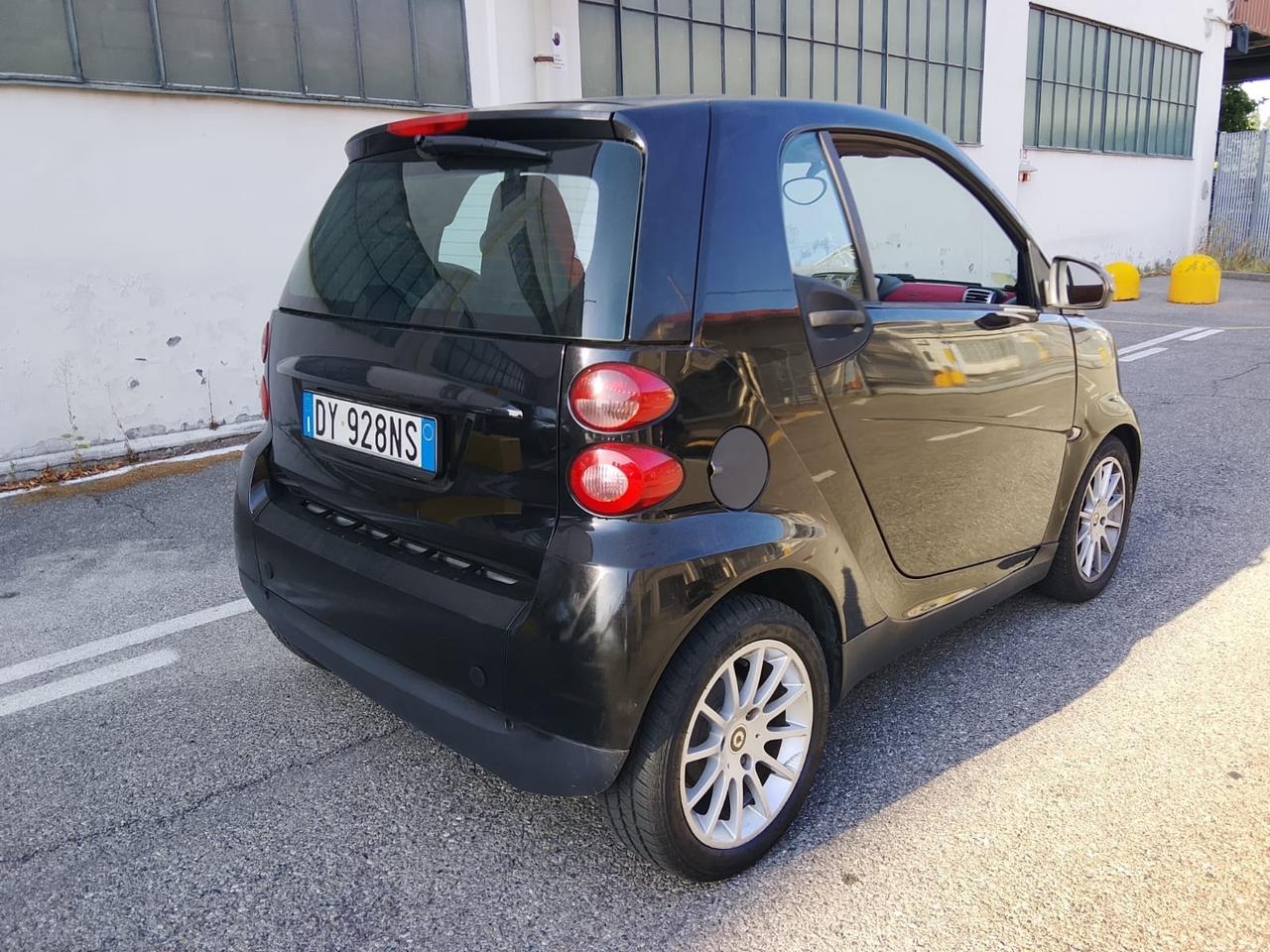 Smart ForTwo 1000 52 kW MHD coupé pure