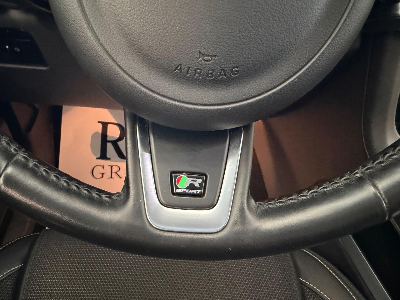 Jaguar F-Pace 2.0d I4 R-Sport awd 240cv automatica iva Esposta