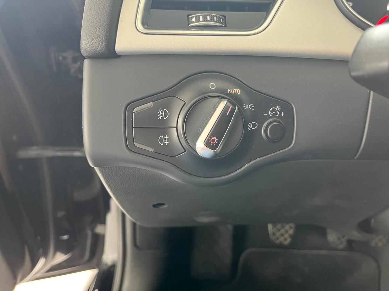 Audi A4 2.0 TDI 120 CV S-Line