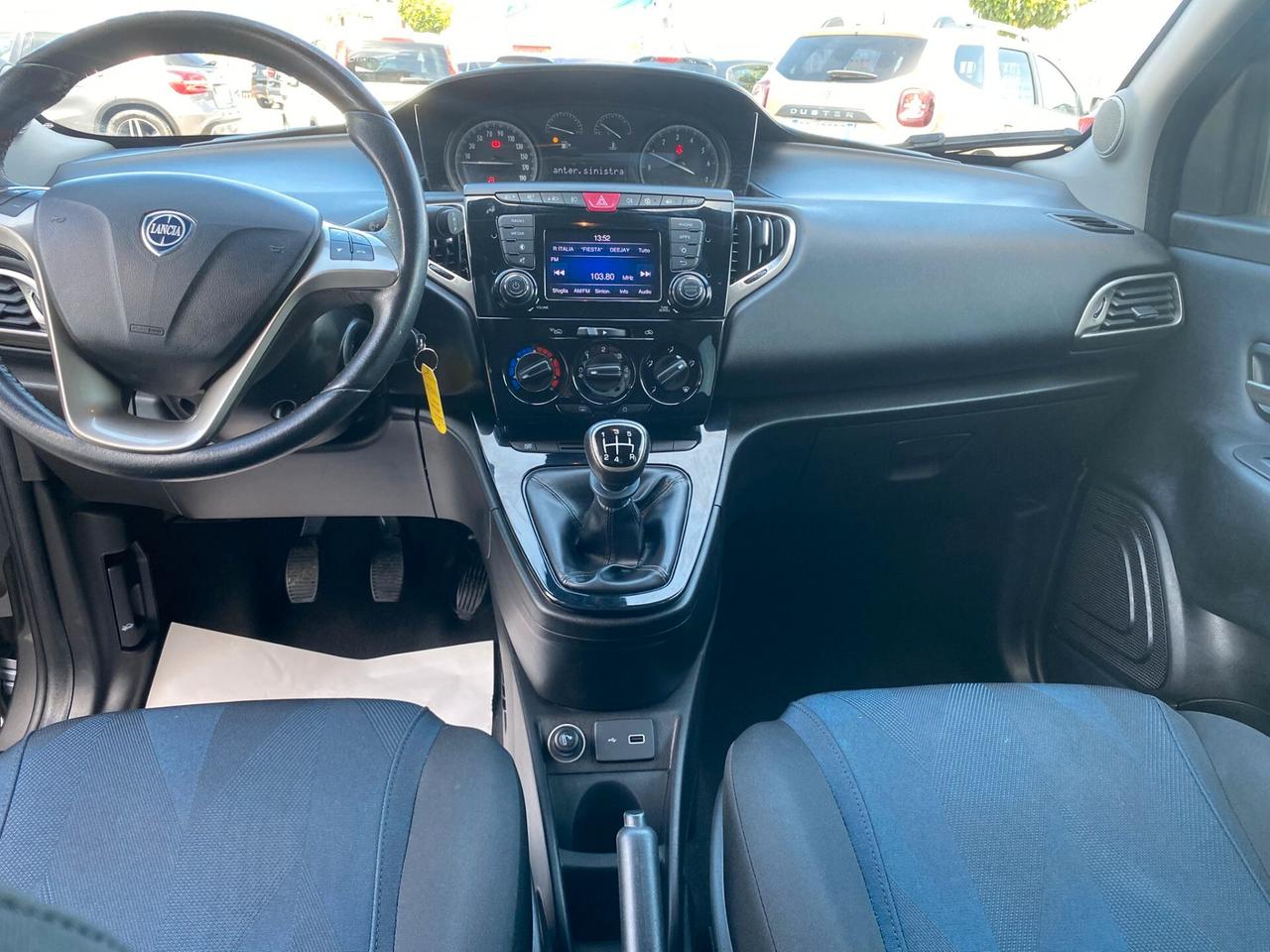 Lancia Ypsilon 1.2 69 CV 5 porte S&S Gold