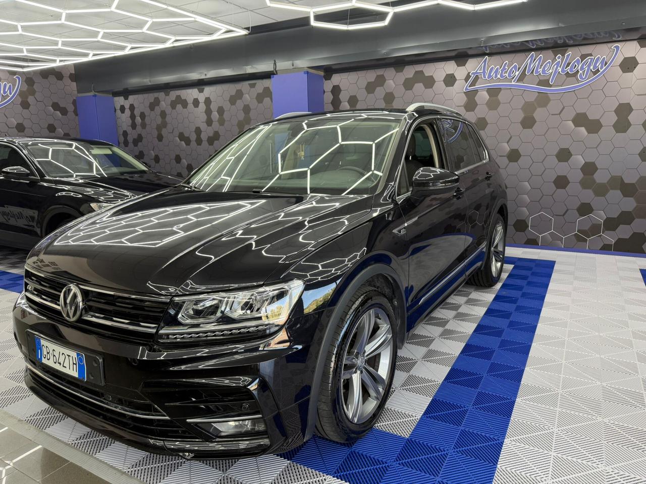 Volkswagen Tiguan 2.0 TDI 150 CV SCR DSG R-Line